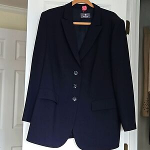 Basler Size 16 navy three-button lined blazer.